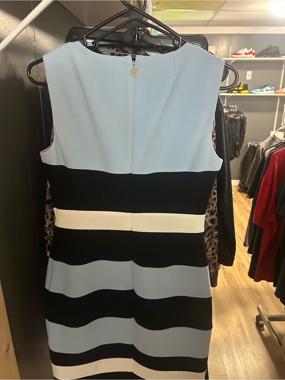 Tommy Hilfiger Sleeveless Colorblock Midi Dress in Light Blue, Black & White